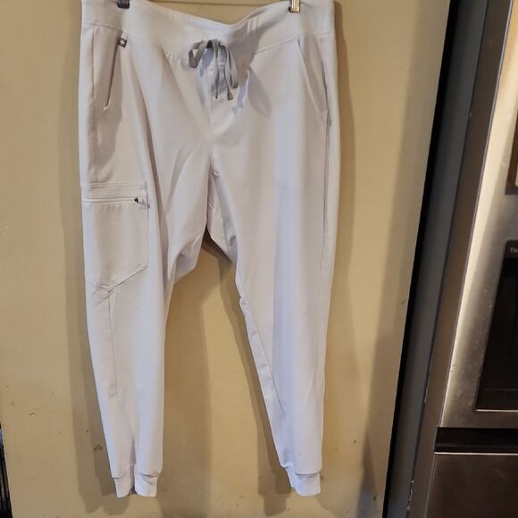 Figs White Joggers with Tapered Ankles XL EUC - Picture 1 of 8